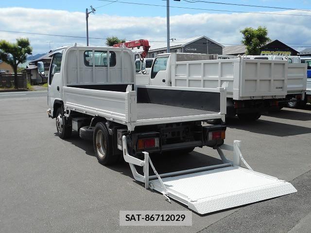 Isuzu ELF TRUCK 2015-10 7500442-9