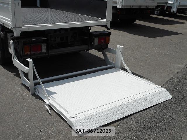 Isuzu ELF TRUCK 2015-10 7500442-10