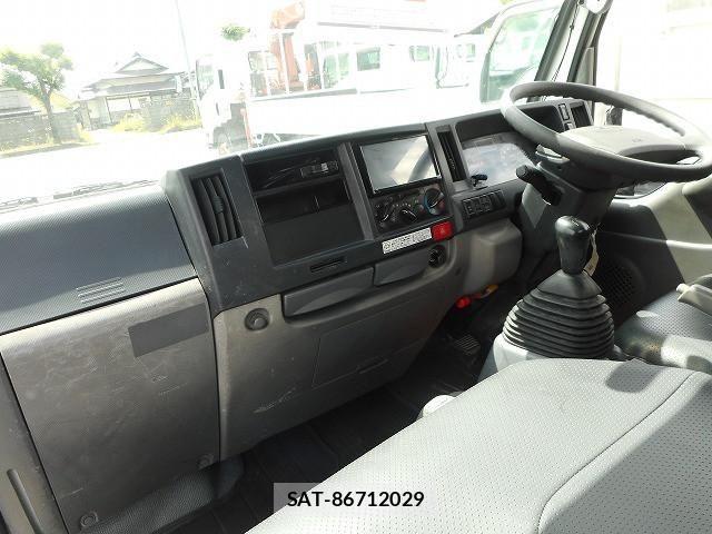 Isuzu ELF TRUCK 2015-10 7500442-14