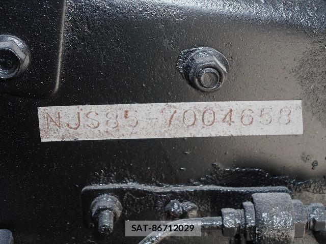Isuzu ELF TRUCK 2015-10 7500442-18