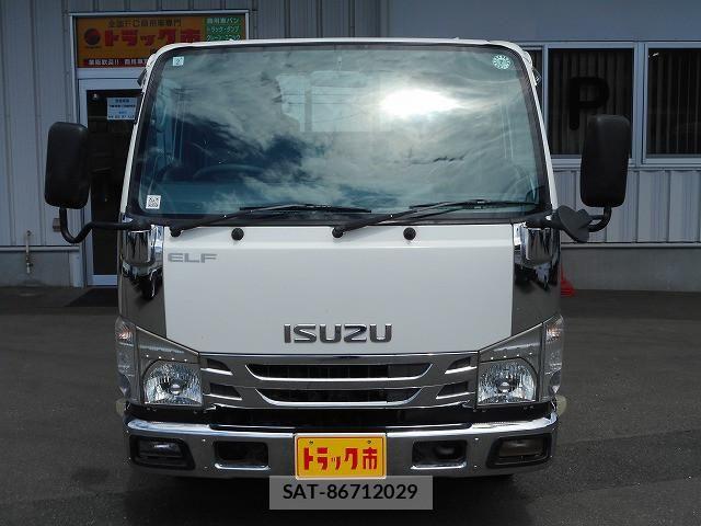 Isuzu ELF TRUCK 2015-10 7500442-1