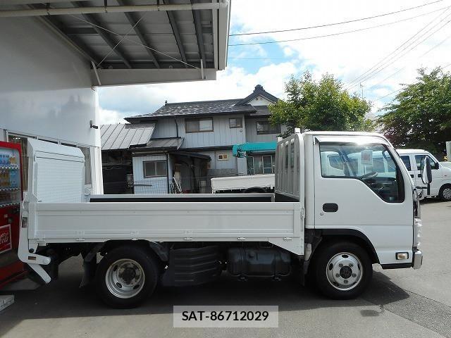 Isuzu ELF TRUCK 2015-10 7500442-3