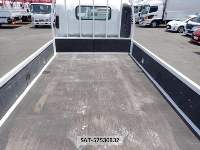 Isuzu ELF TRUCK 2019-02 7500427-15