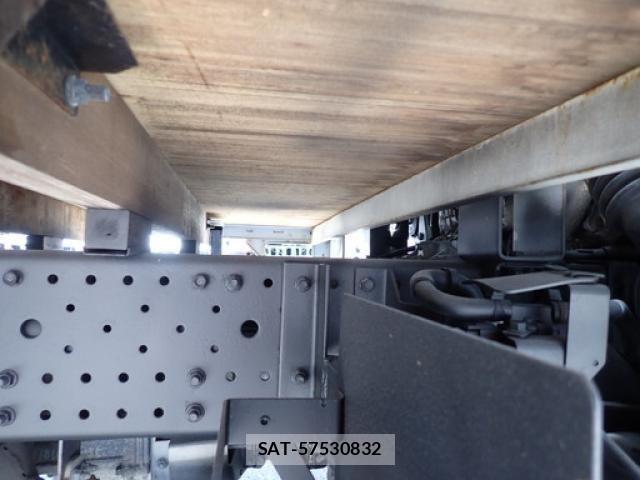 Isuzu ELF TRUCK 2019-02 7500427-21