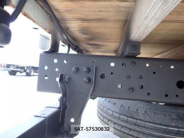 Isuzu ELF TRUCK 2019-02 7500427-24
