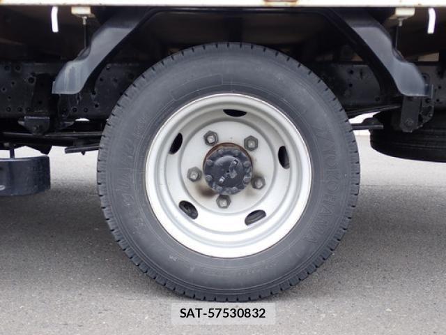 Isuzu ELF TRUCK 2019-02 7500427-29
