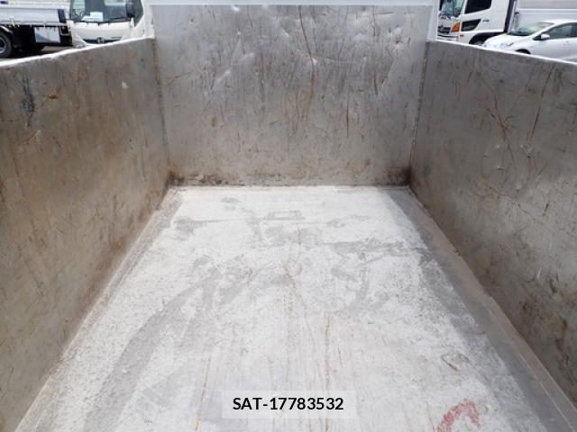Isuzu ELF TRUCK 2015-02 7500425-20