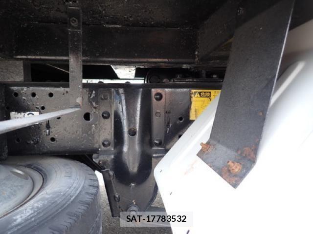 Isuzu ELF TRUCK 2015-02 7500425-25
