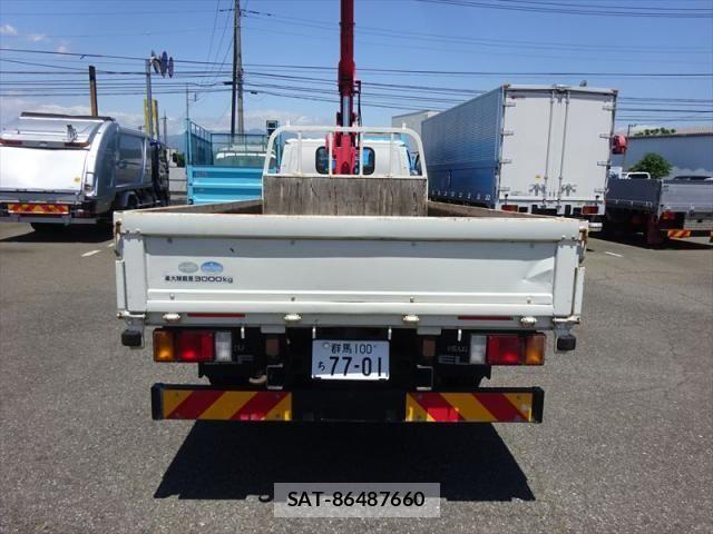 Isuzu ELF TRUCK 2015-09 7500433-17