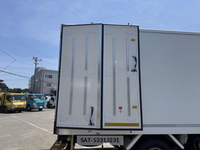 Isuzu ELF TRUCK 2021-03 7500428-17