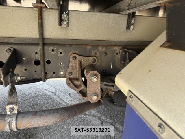 Isuzu ELF TRUCK 2021-03 7500428-21