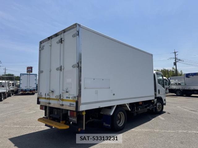 Isuzu ELF TRUCK 2021-03 7500428-3