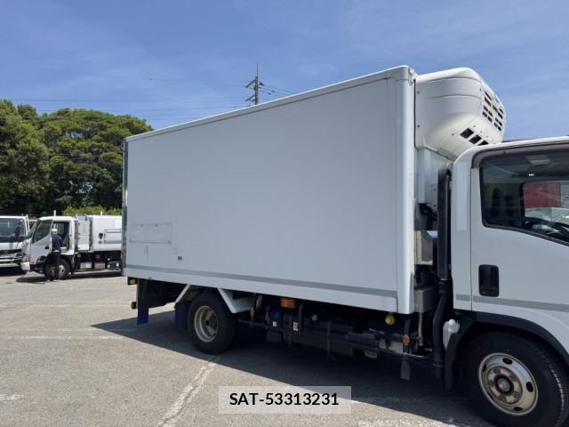 Isuzu ELF TRUCK 2021-03 7500428-6