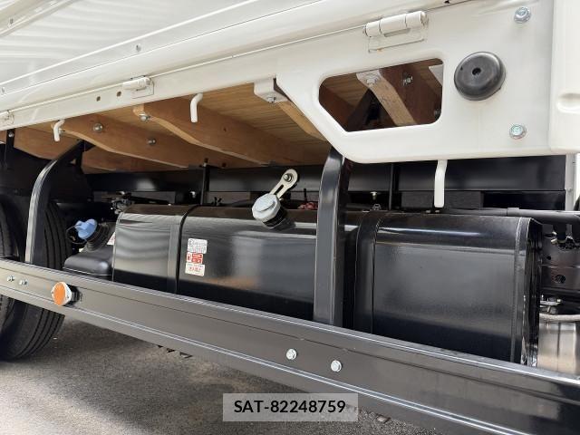 Isuzu ELF TRUCK 2025-02 7500406-12