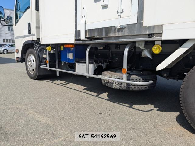 Isuzu ELF TRUCK 2021-02 7500418-15