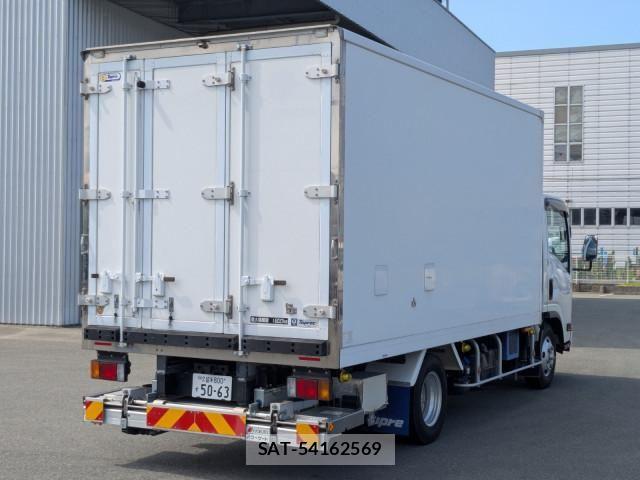 Isuzu ELF TRUCK 2021-02 7500418-3