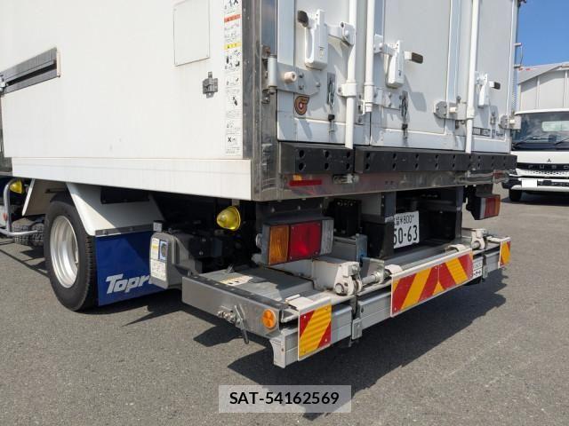 Isuzu ELF TRUCK 2021-02 7500418-4
