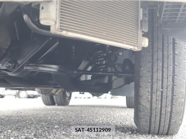 Isuzu ELF TRUCK 2019-02 7500423-24
