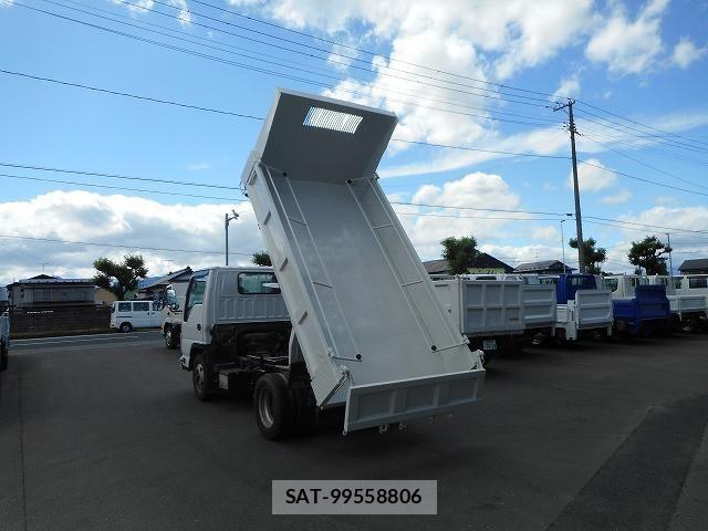 Isuzu ELF TRUCK 2013-09 7500431-10
