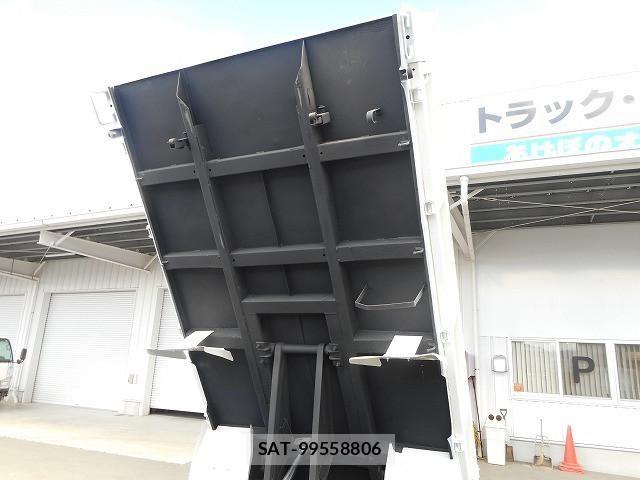 Isuzu ELF TRUCK 2013-09 7500431-11