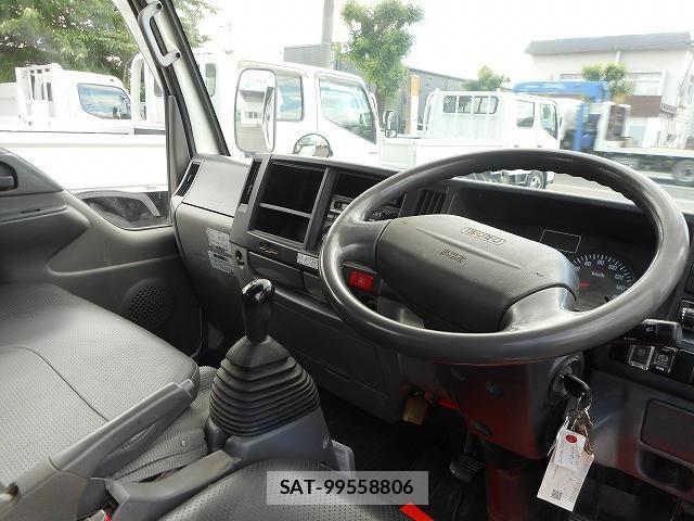 Isuzu ELF TRUCK 2013-09 7500431-15