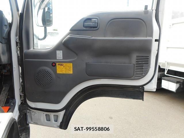 Isuzu ELF TRUCK 2013-09 7500431-17