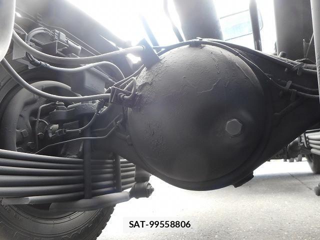 Isuzu ELF TRUCK 2013-09 7500431-21