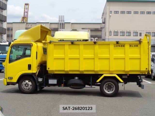 Isuzu ELF TRUCK 2017-03 7500419-15