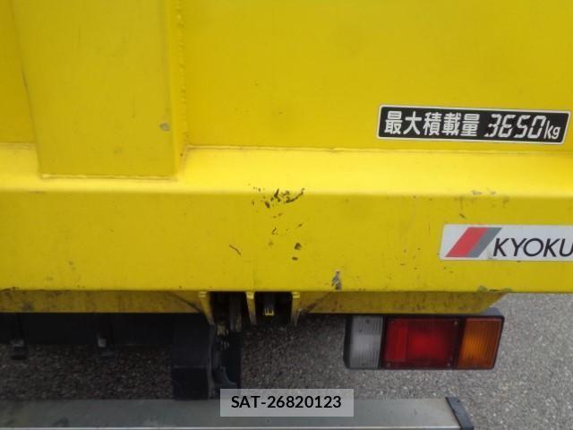 Isuzu ELF TRUCK 2017-03 7500419-28