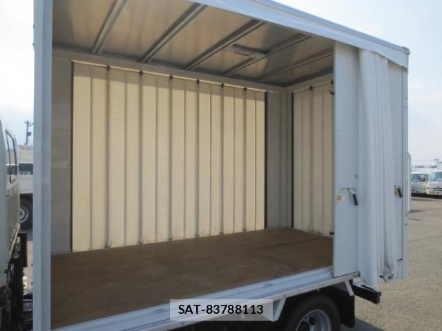 Isuzu ELF TRUCK 2022-04 7500424-11