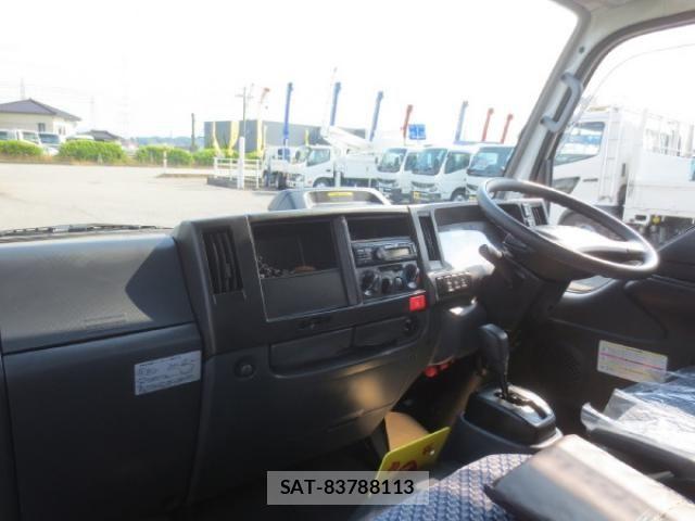 Isuzu ELF TRUCK 2022-04 7500424-14
