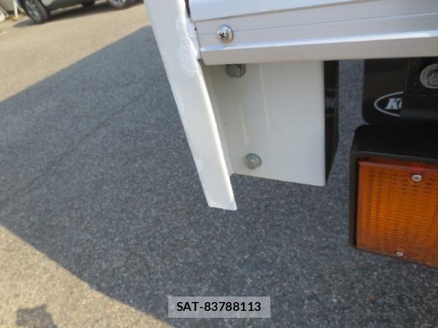 Isuzu ELF TRUCK 2022-04 7500424-18