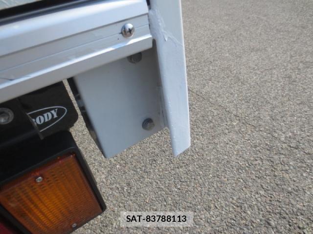 Isuzu ELF TRUCK 2022-04 7500424-19