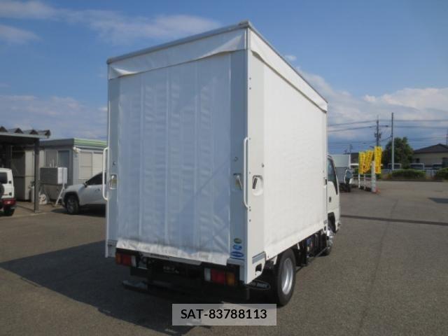 Isuzu ELF TRUCK 2022-04 7500424-3