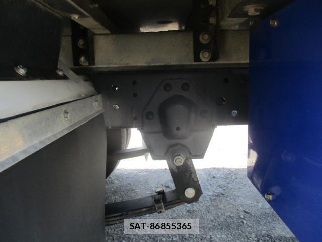 Isuzu ELF TRUCK 2014-07 7562076-11