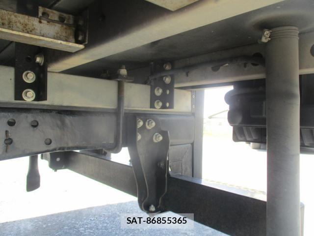 Isuzu ELF TRUCK 2014-07 7562076-12