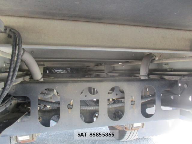 Isuzu ELF TRUCK 2014-07 7562076-13