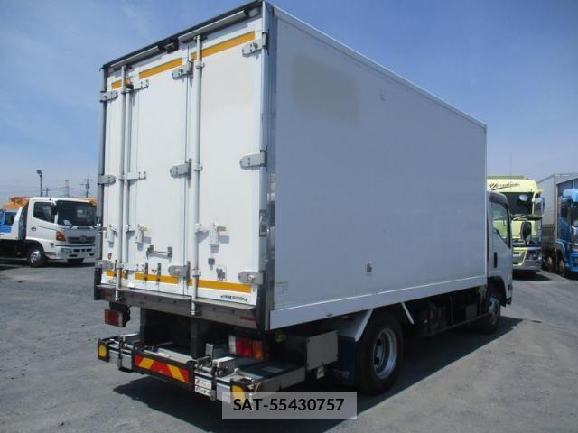 Isuzu ELF TRUCK 2018-04 7562071-18