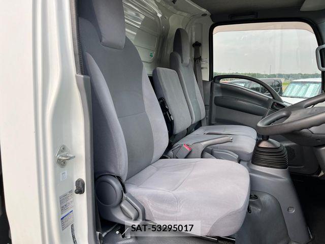 Isuzu ELF TRUCK 2015-03 7616377-9