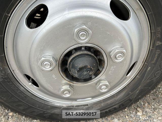 Isuzu ELF TRUCK 2015-03 7616377-13