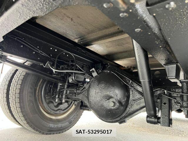 Isuzu ELF TRUCK 2015-03 7616377-15