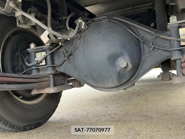 Isuzu ELF TRUCK 2010-05 7616375-10
