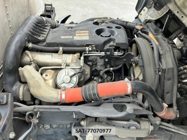 Isuzu ELF TRUCK 2010-05 7616375-12