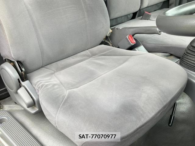 Isuzu ELF TRUCK 2010-05 7616375-13