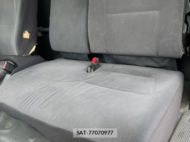 Isuzu ELF TRUCK 2010-05 7616375-14