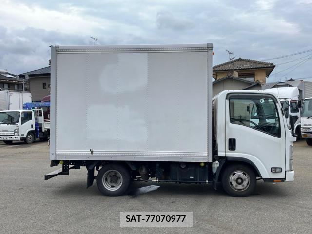 Isuzu ELF TRUCK 2010-05 7616375-5