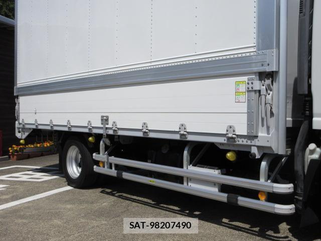 Isuzu ELF TRUCK 2015-06 7616362-9