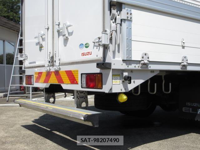 Isuzu ELF TRUCK 2015-06 7616362-19