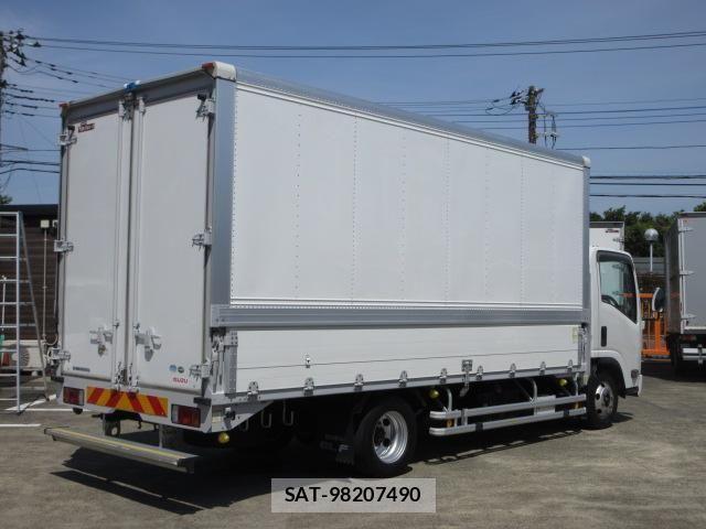 Isuzu ELF TRUCK 2015-06 7616362-2