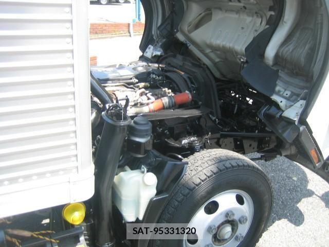 Isuzu ELF TRUCK 2016-07 7616370-21